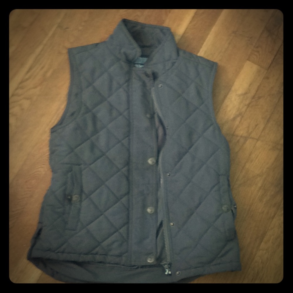 Equestrian riding vest